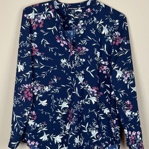 Hilary Radley V Neck Long Sleeve Navy Floral Blouse; Size S; EUC